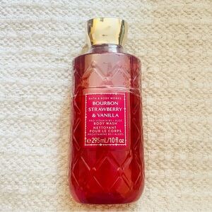 NEW BATH & BODY WORKS Bourbon Strawberry Vanilla Shower Gel Body Wash